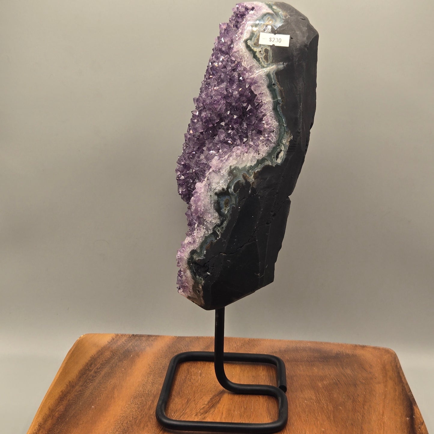 Amethyst on Stand 001