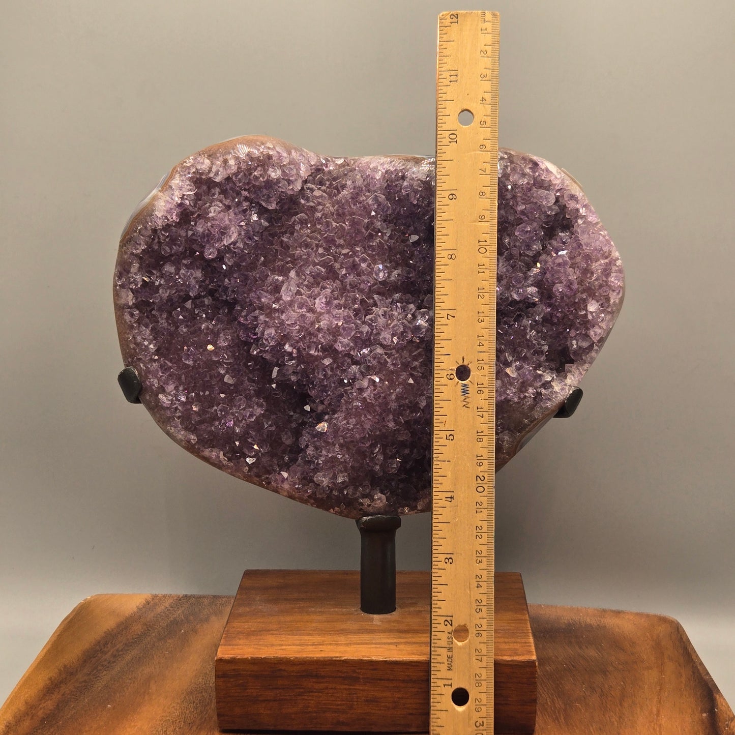 Amethyst on Stand 002