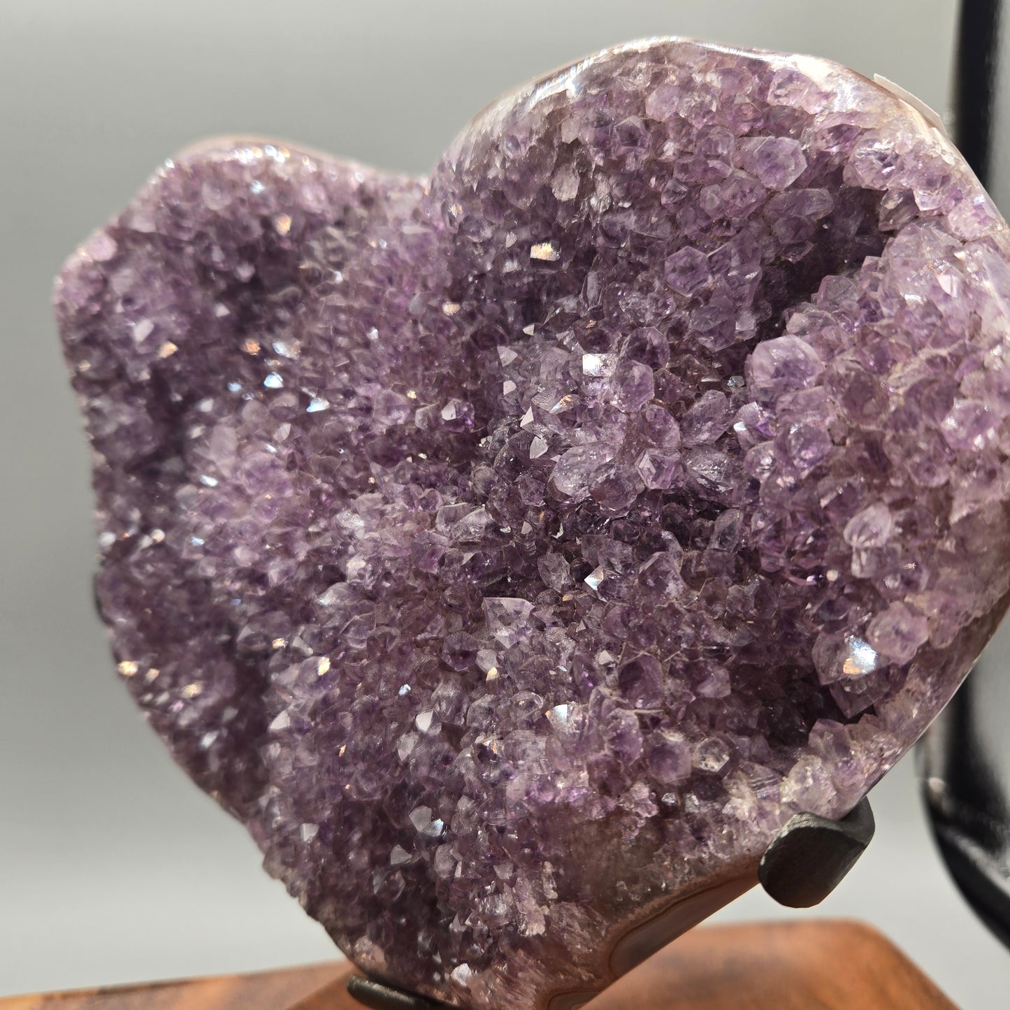 Amethyst on Stand 002