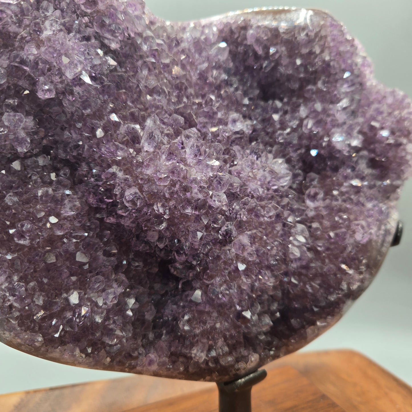 Amethyst on Stand 002