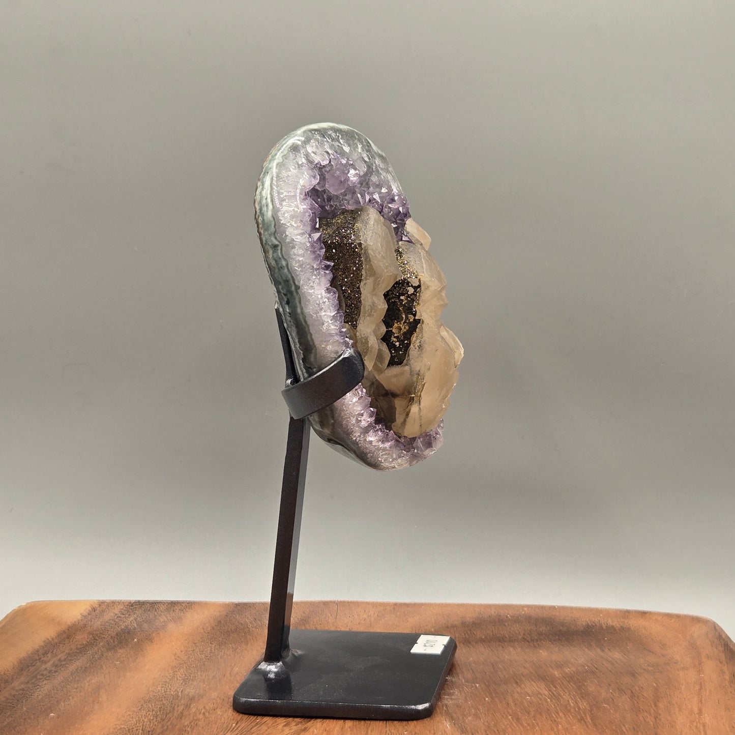 Amethyst on Stand 003