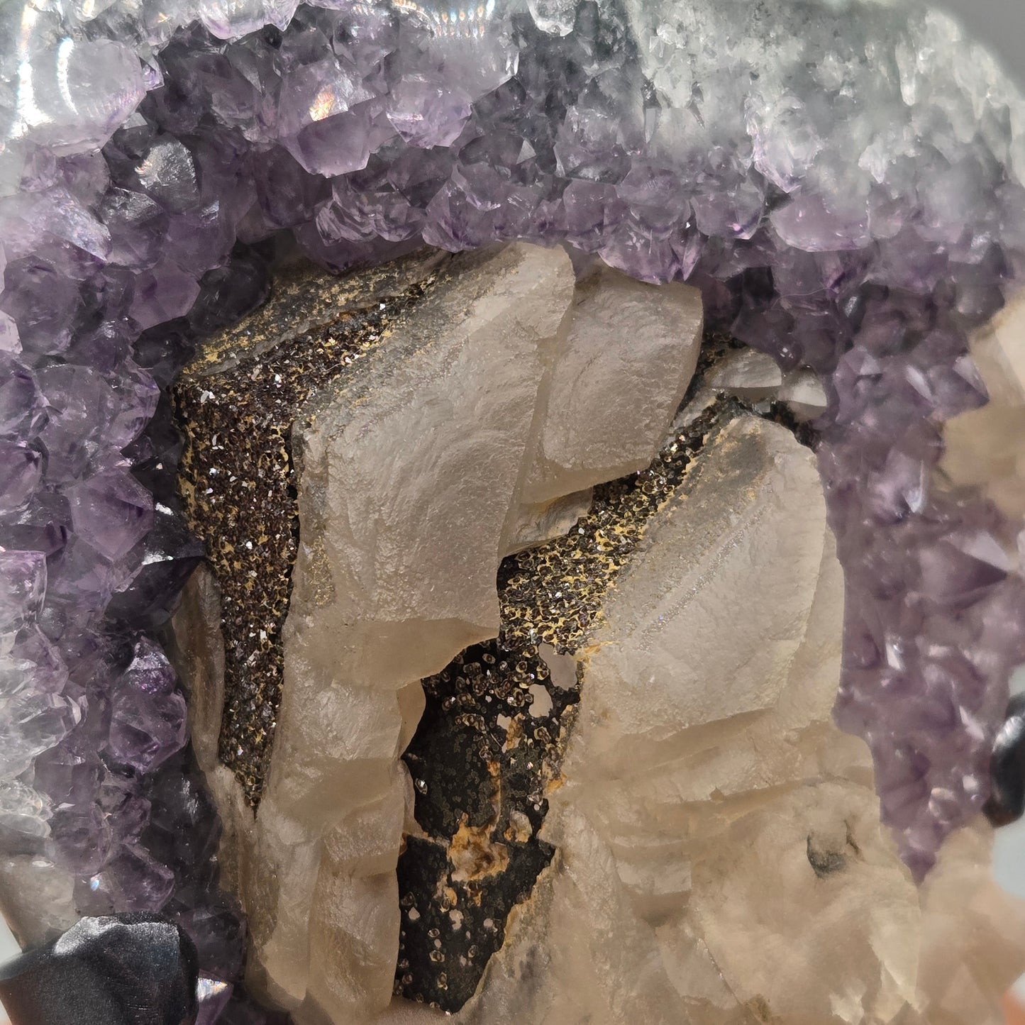Amethyst on Stand 003