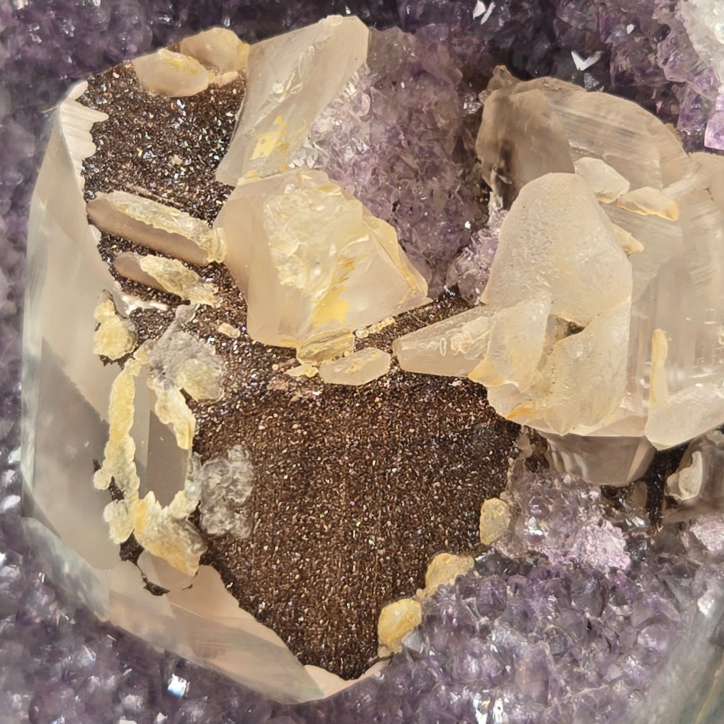 Amethyst on Stand 004