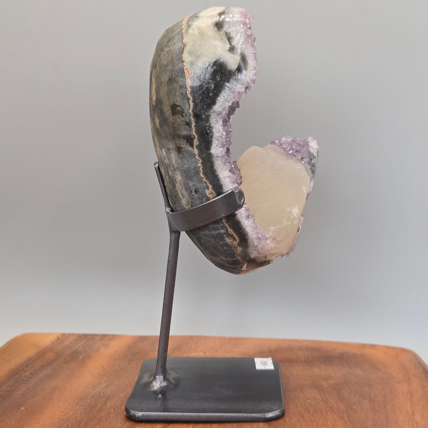 Amethyst on Stand 006