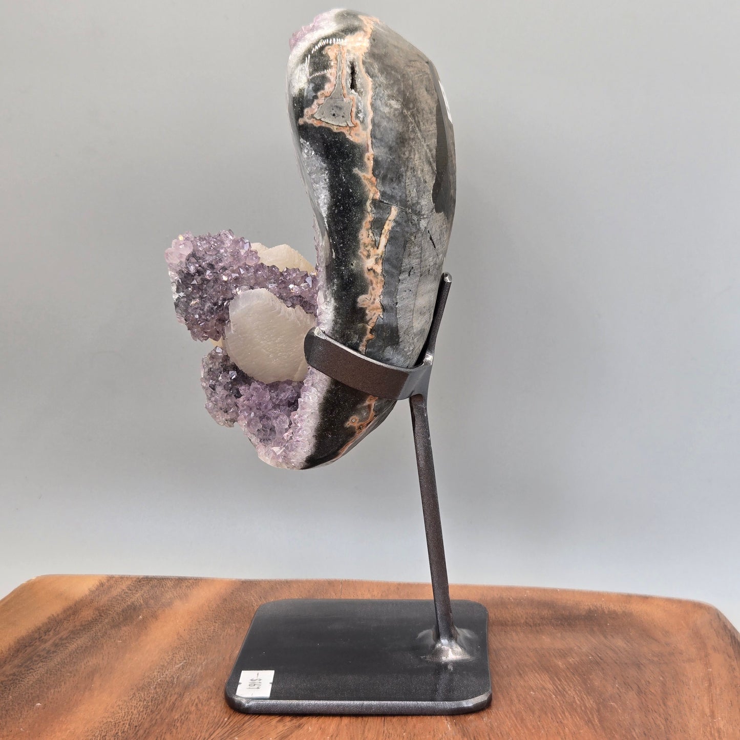 Amethyst on Stand 006