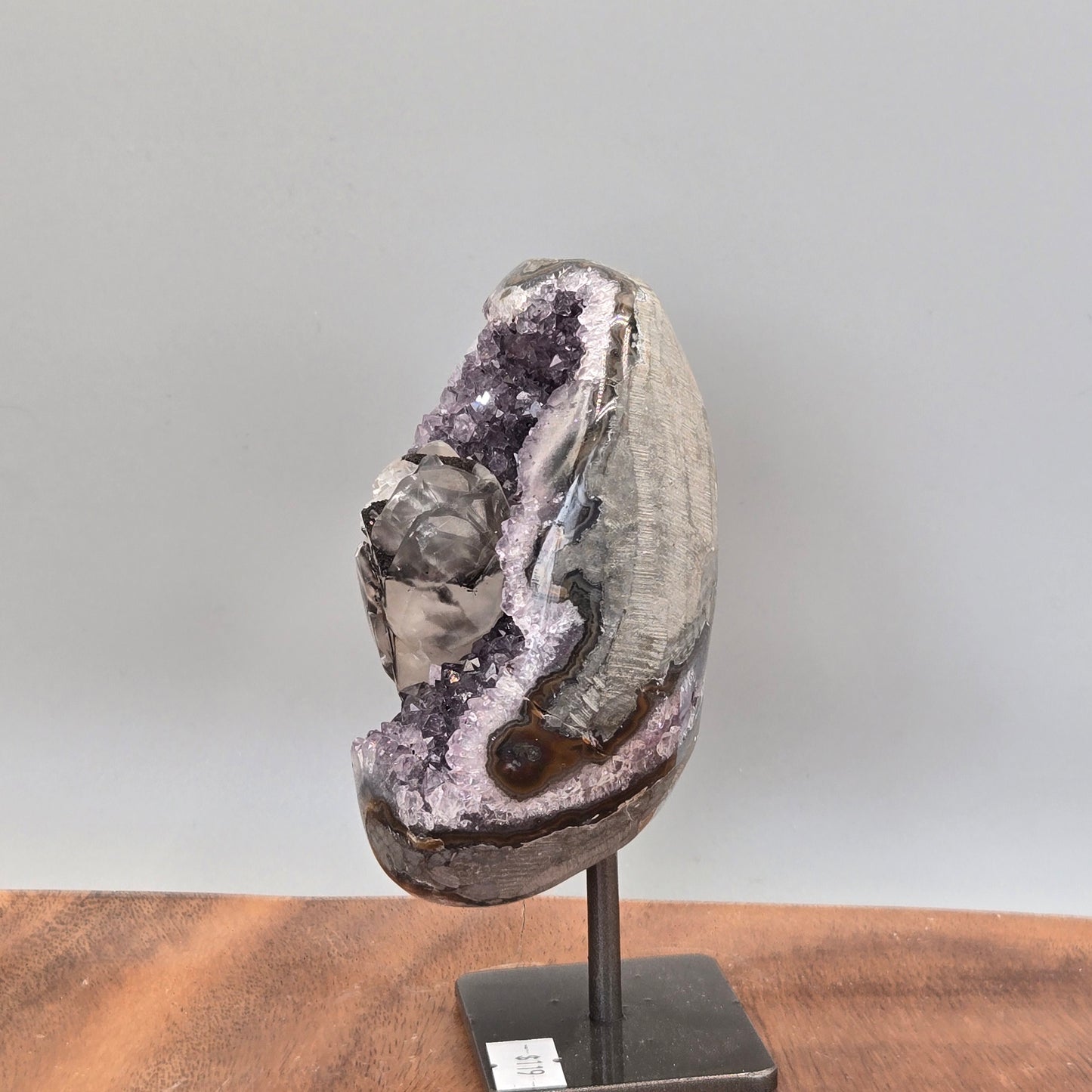 Amethyst on Stand 007