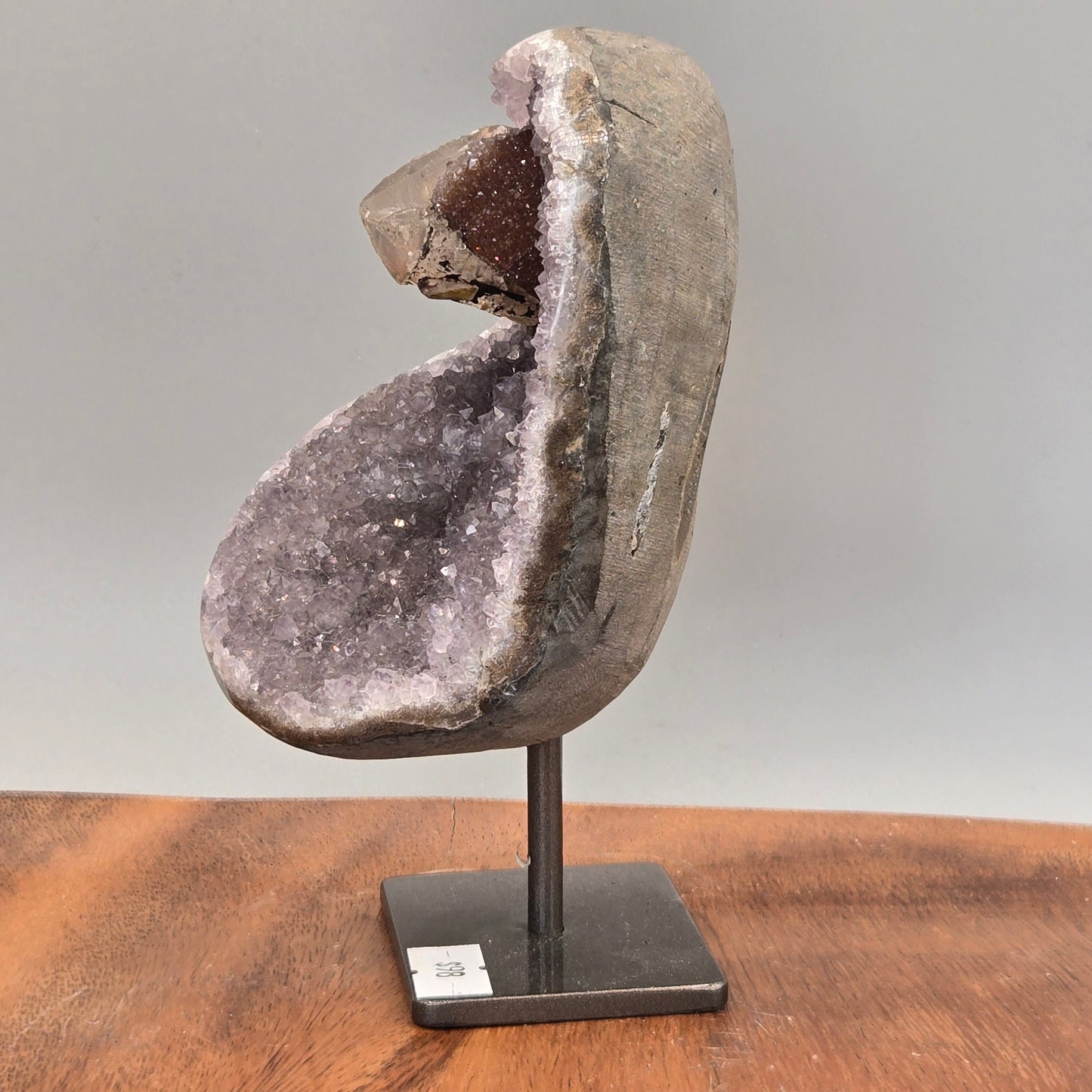 Amethyst on Stand 009