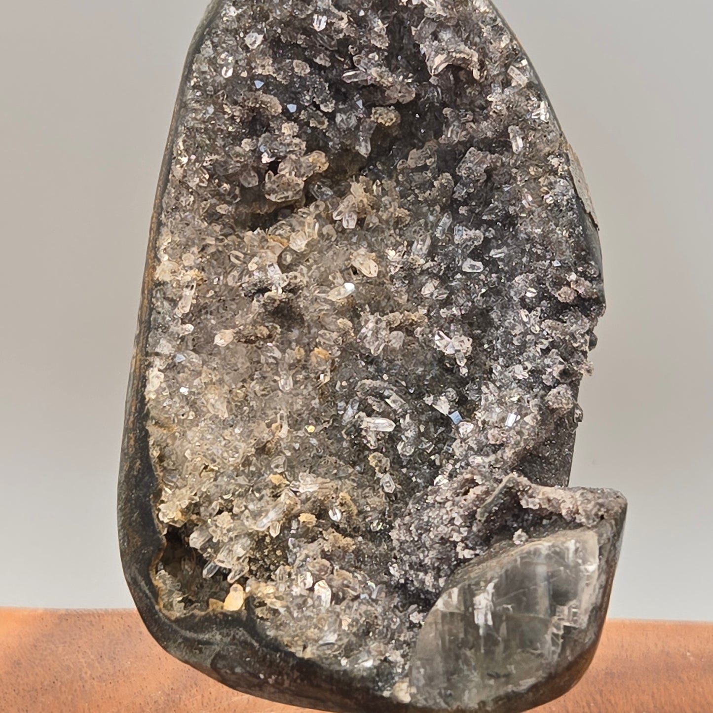 Amethyst on Stand 012