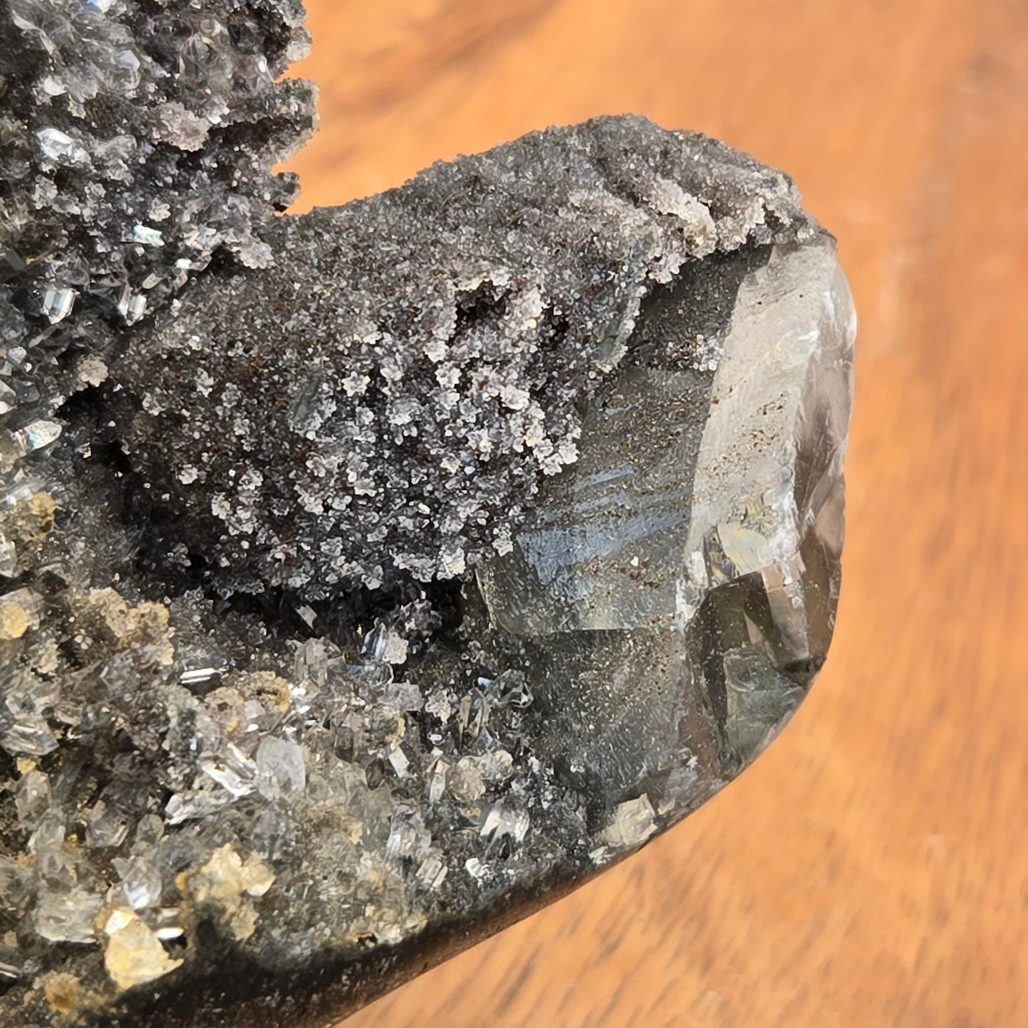 Amethyst on Stand 012