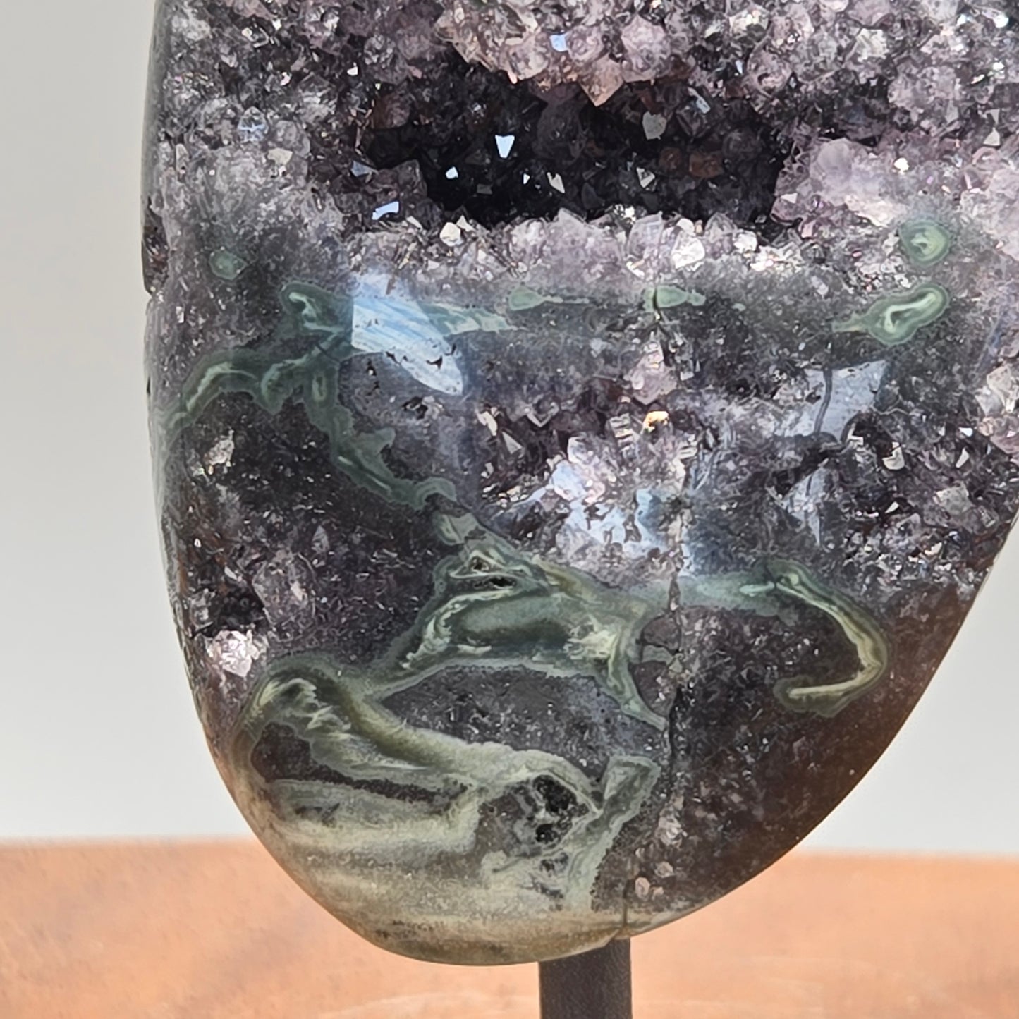 Amethyst on Stand 013