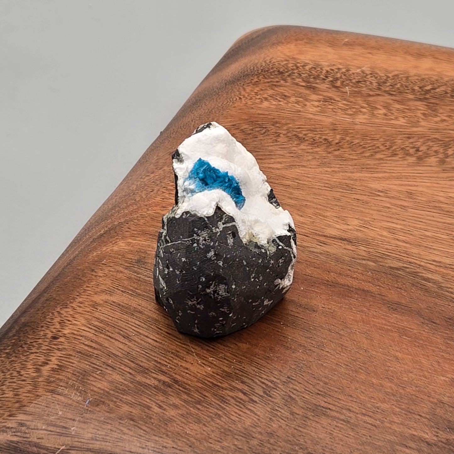 Cavansite on Mordenite 082