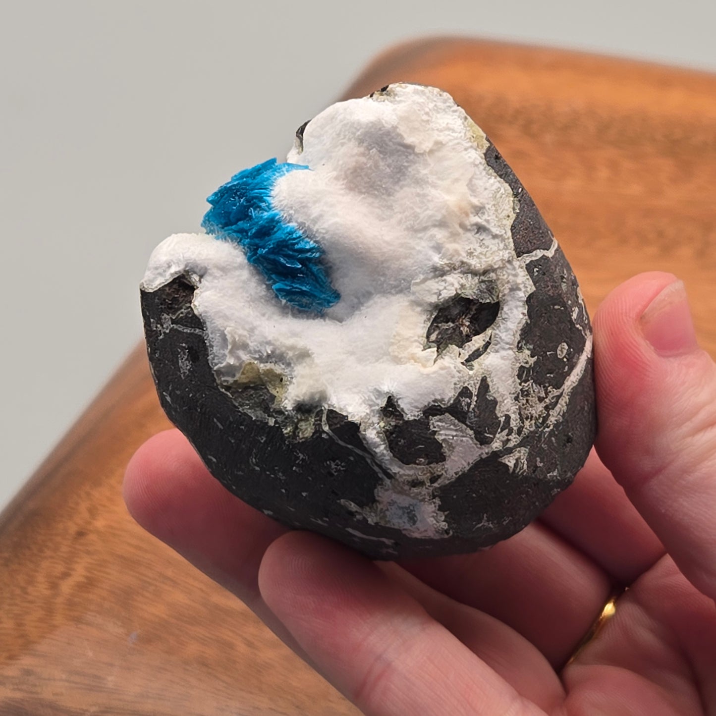 Cavansite on Mordenite 082