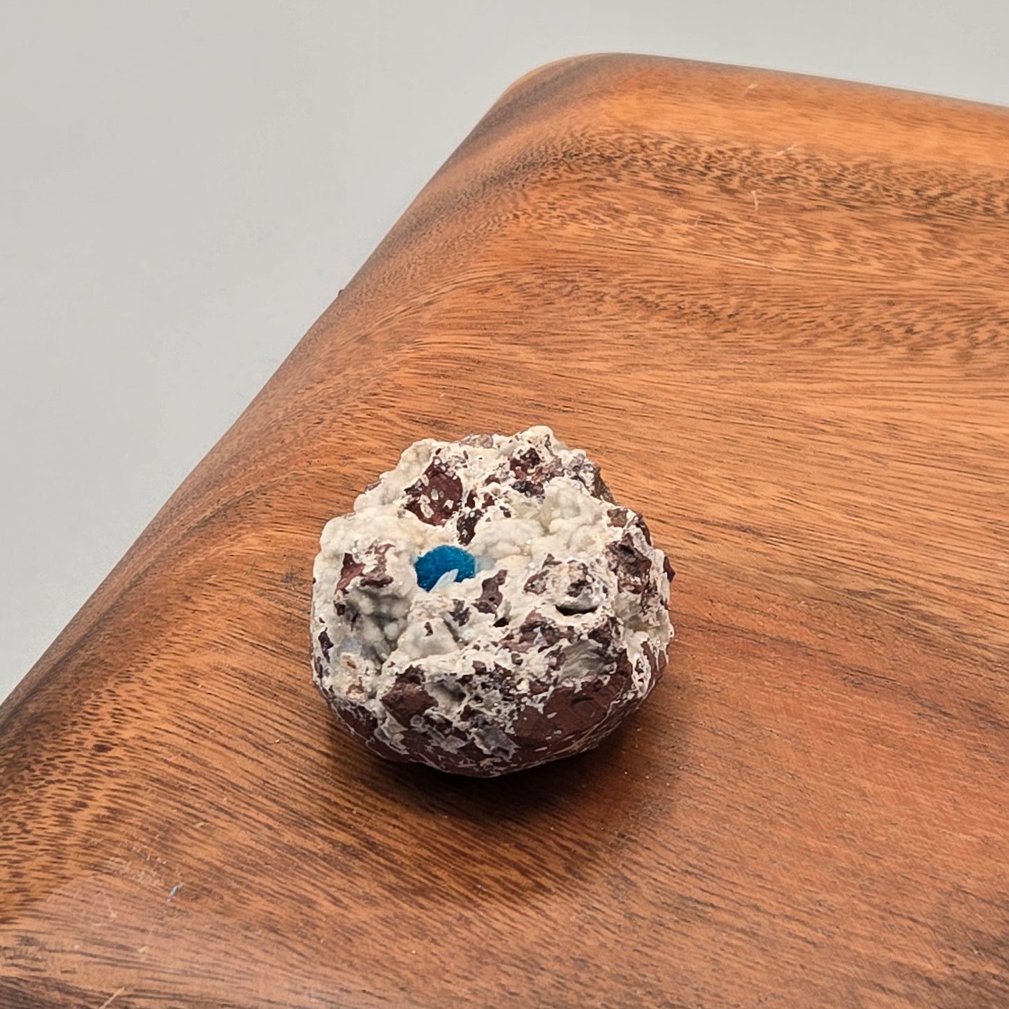 Cavansite on Mordenite 085