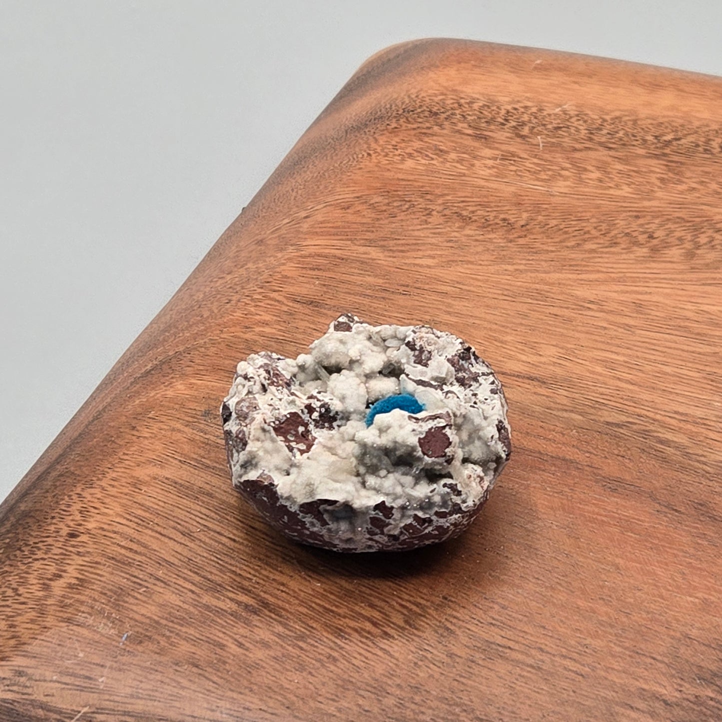 Cavansite on Mordenite 085
