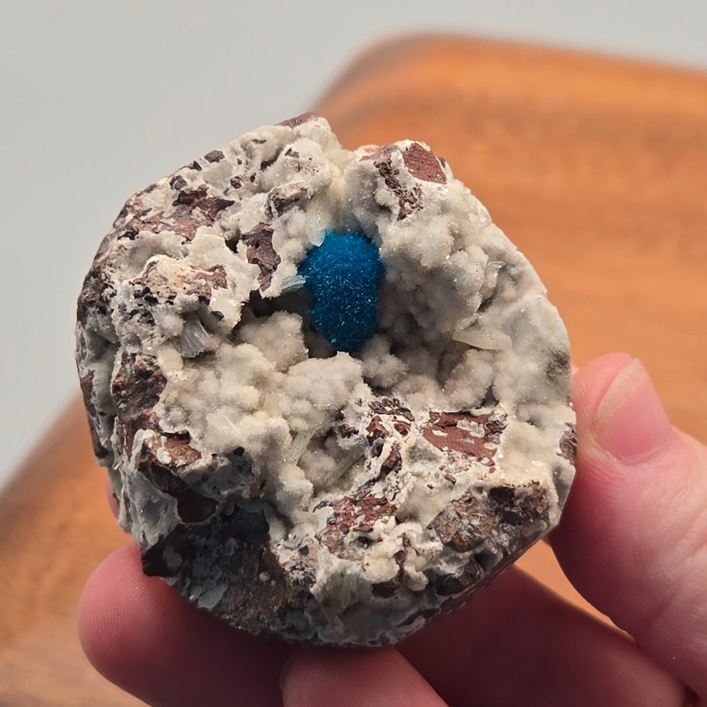 Cavansite on Mordenite 085