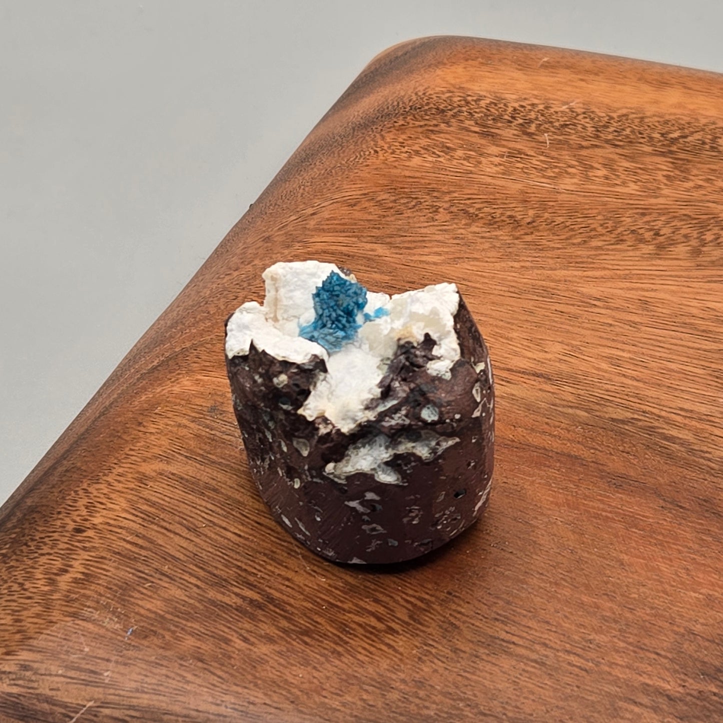 Cavansite on Mordenite 086