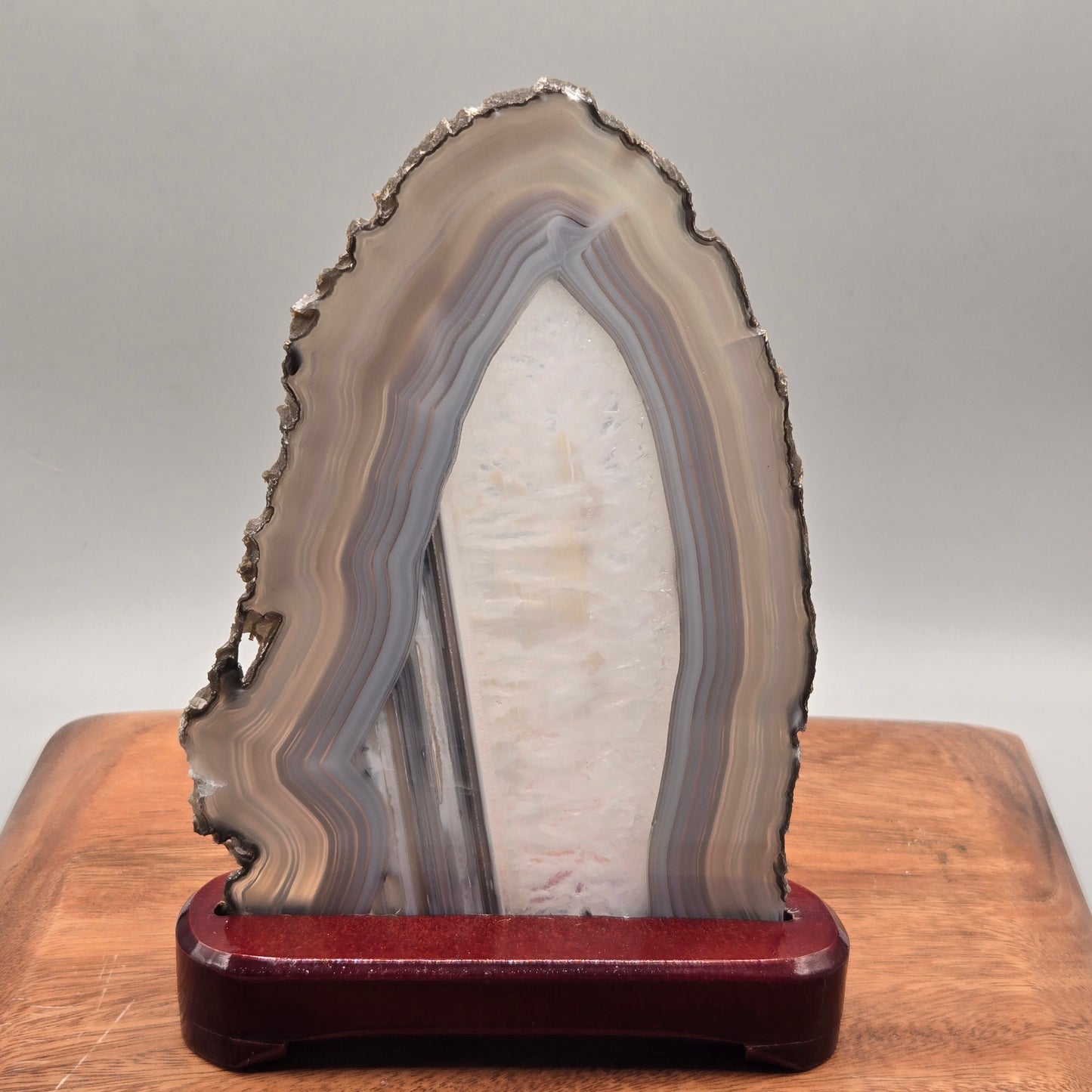 Agate Slab on Stand 165