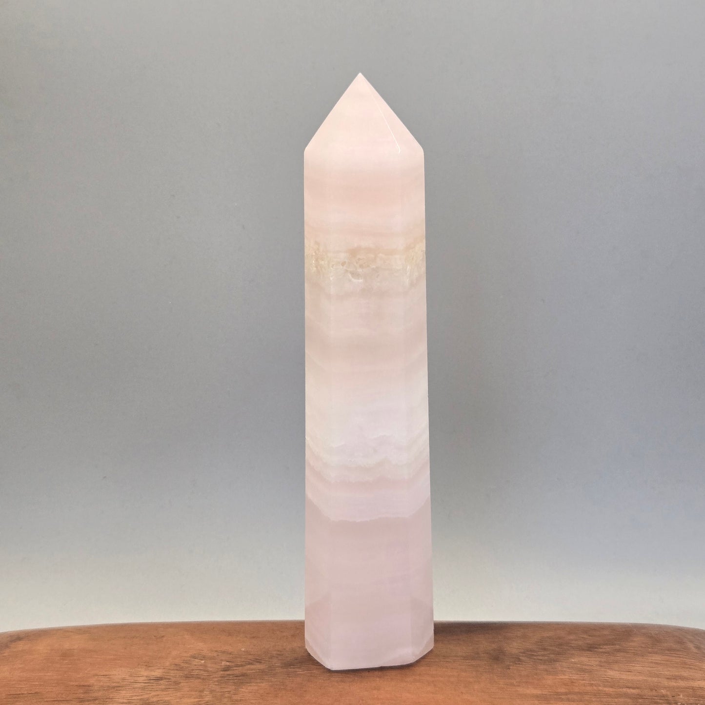 Mangano Calcite Tower 169