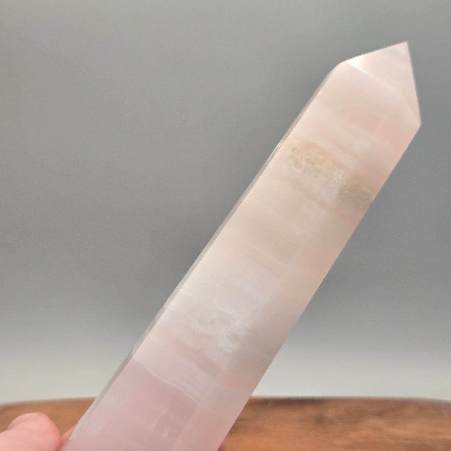 Mangano Calcite Tower 169