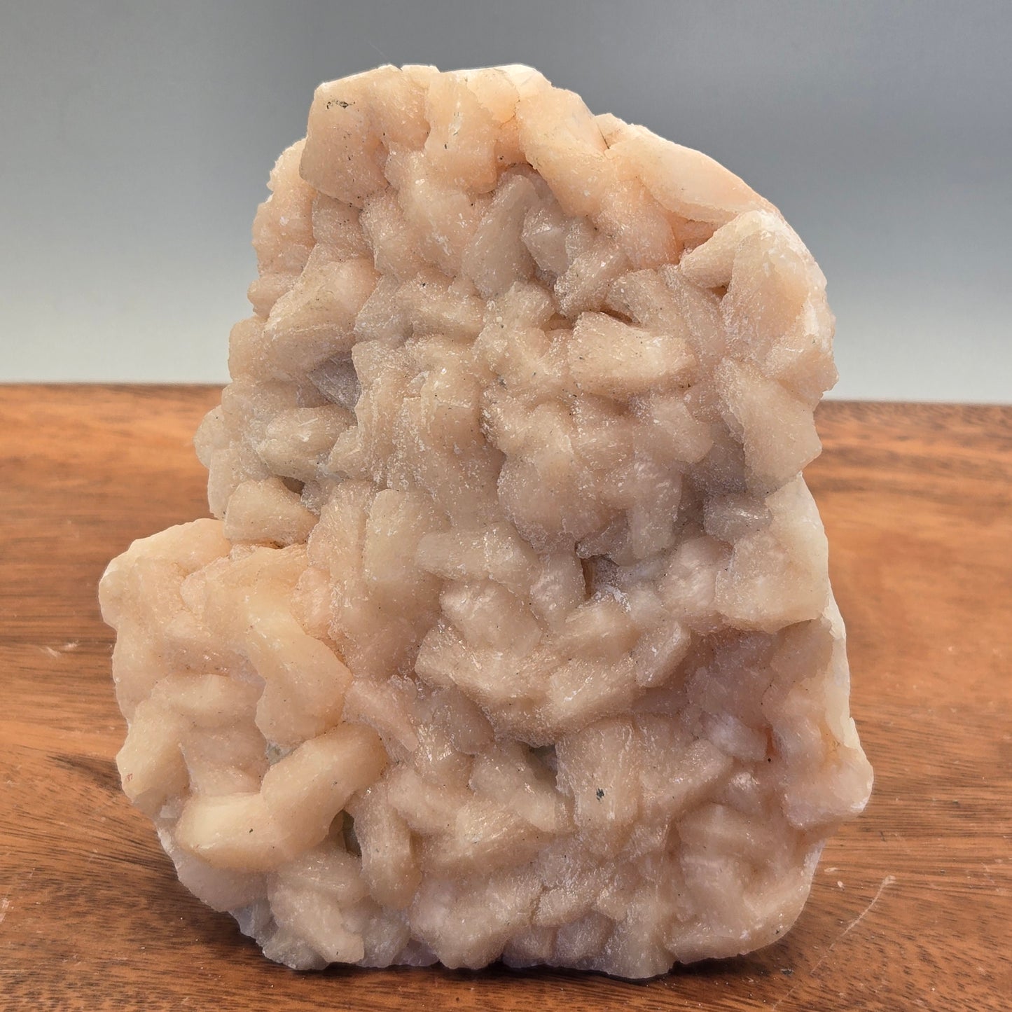 Peach Stilbite Cutbase 199
