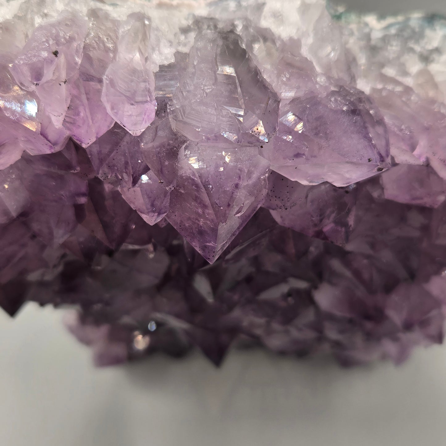 Amethyst Cutbase 207