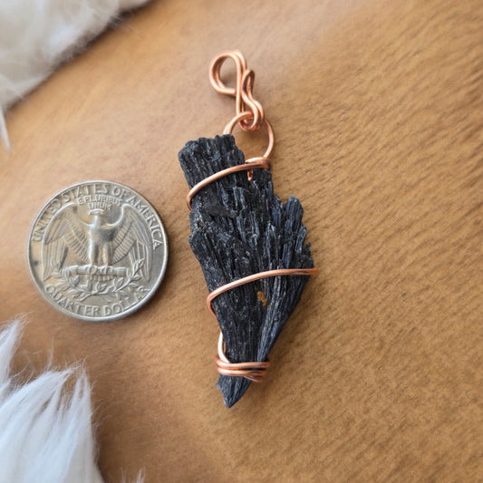 Black Kyanite Pendant 912