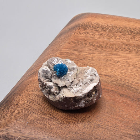 Cavansite on Mordenite 083
