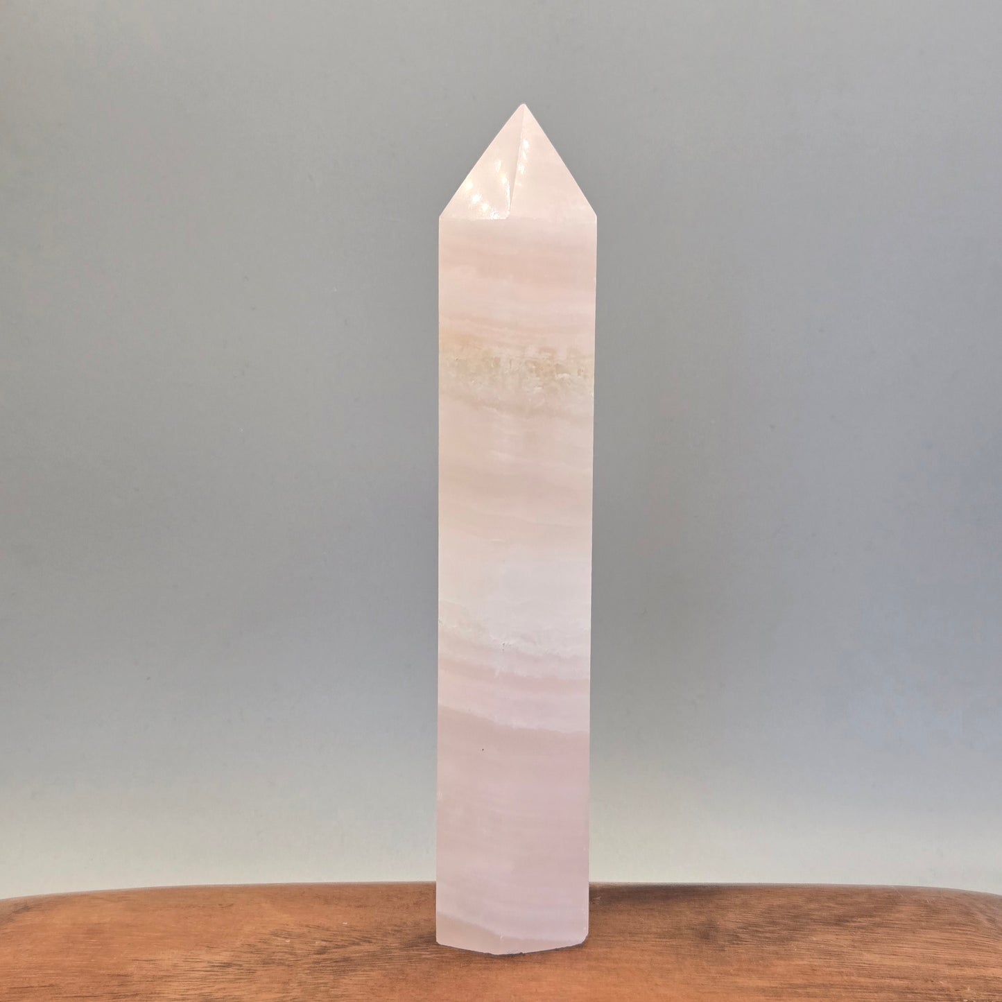 Mangano Calcite Tower 169