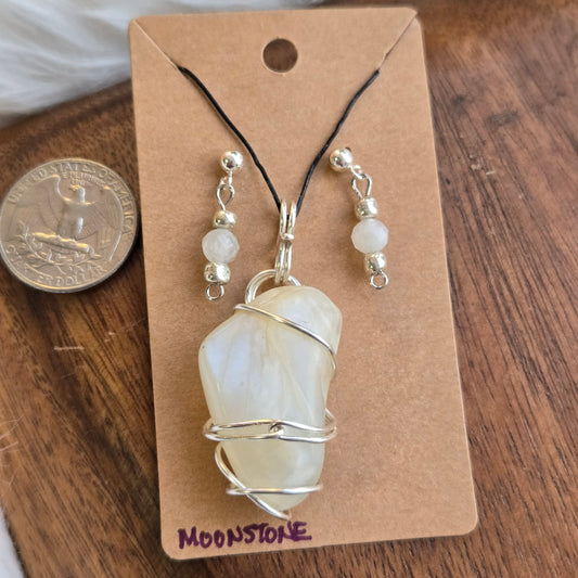 Moonstone Pendant & Earring Set 1383